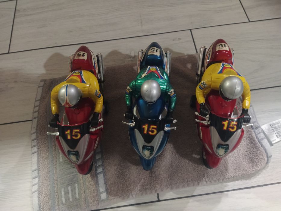 Ретро мотори играчки