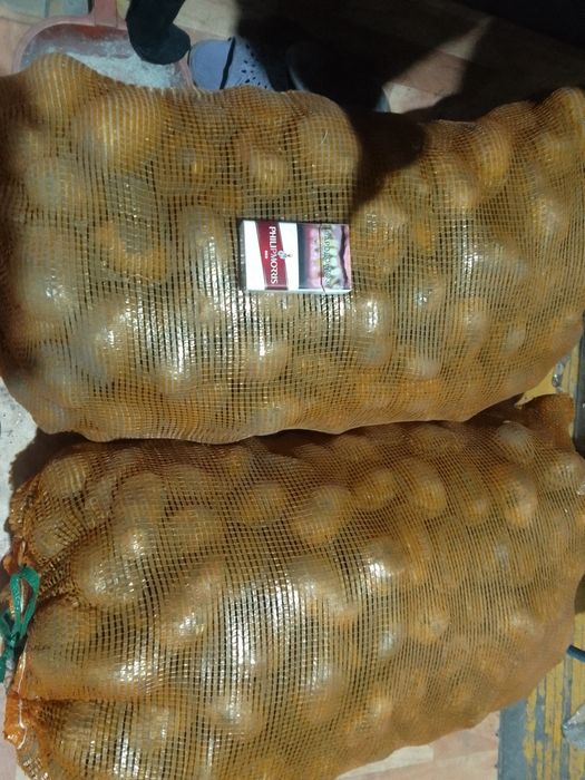 Продам картошку с доставкой.