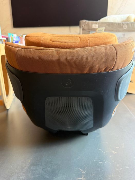 Столче за кола Maxi-Cosi Pearl360 +  ISOFIX Maxi-Cosi