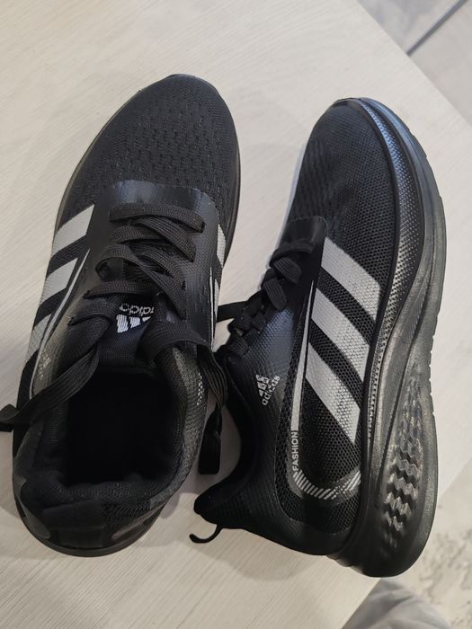 Кроссовки Adidas 5 тыс