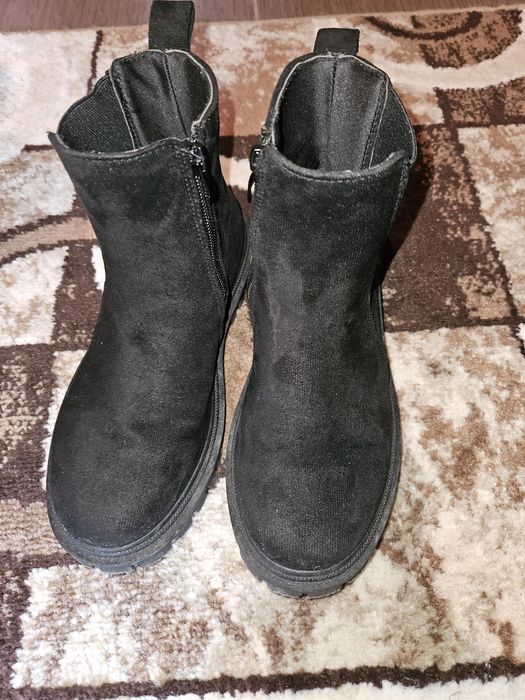 Ghete damă negre mărimea 36