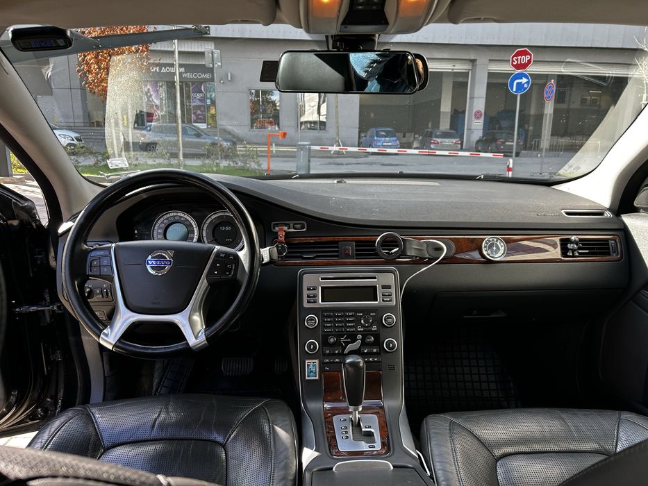 Продавам Volvo S 80