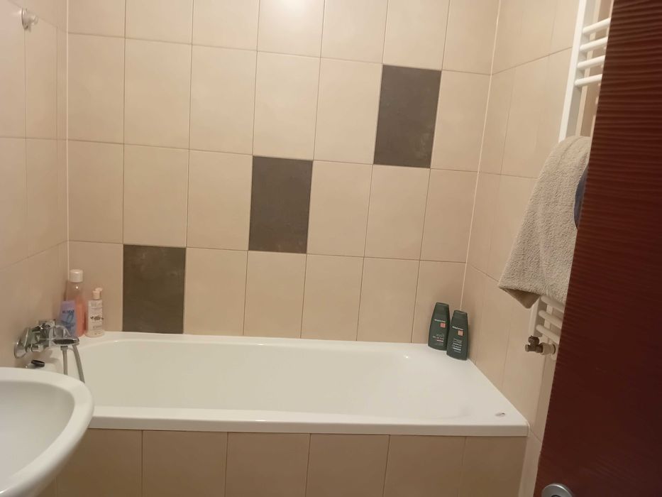 Propietar - Vand apartament doua camere