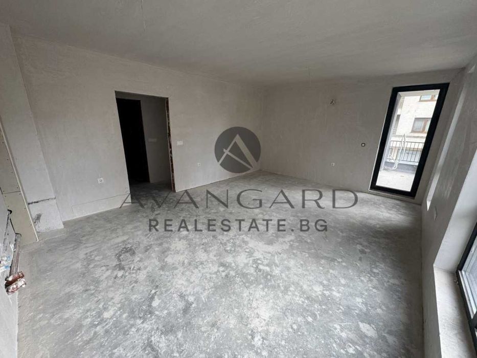 Продава се Тристаен апартамент в Пловдив, Кършияка - 103 кв.м за 1496 €/кв.м - Снимка #1