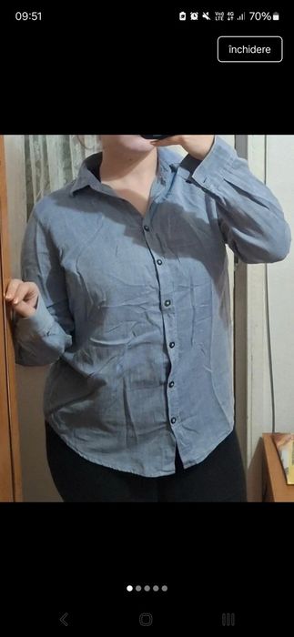 Cămașă albastra cu model brodat pe spate