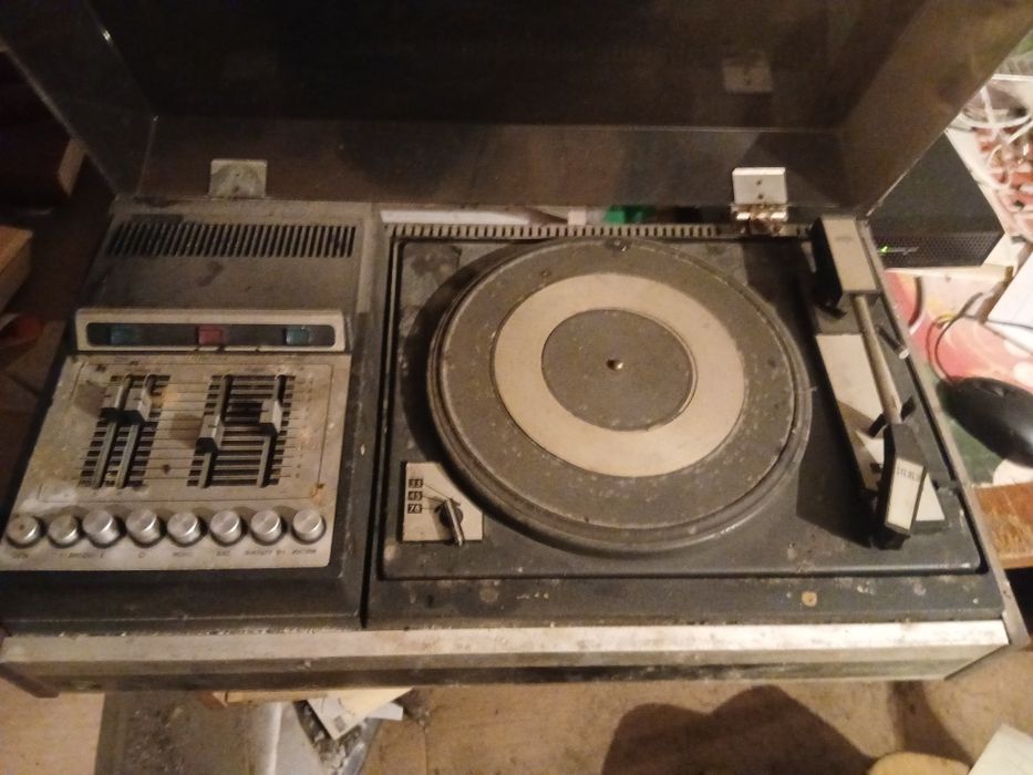 Продам  проигро тили