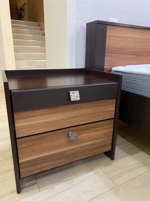 Продам кровать с тумбой(пр-во Екатеринбург)