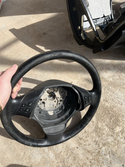 Табло,броня,капак и волан за бмв е90