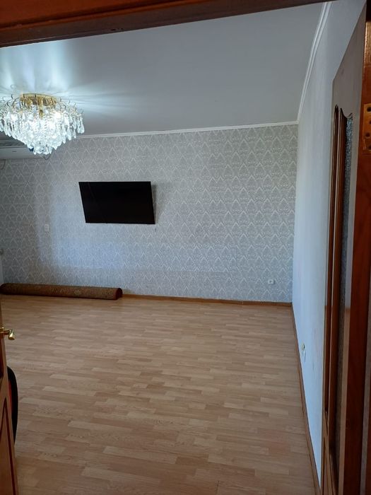 Продаётся 4-х комнатная квартира.