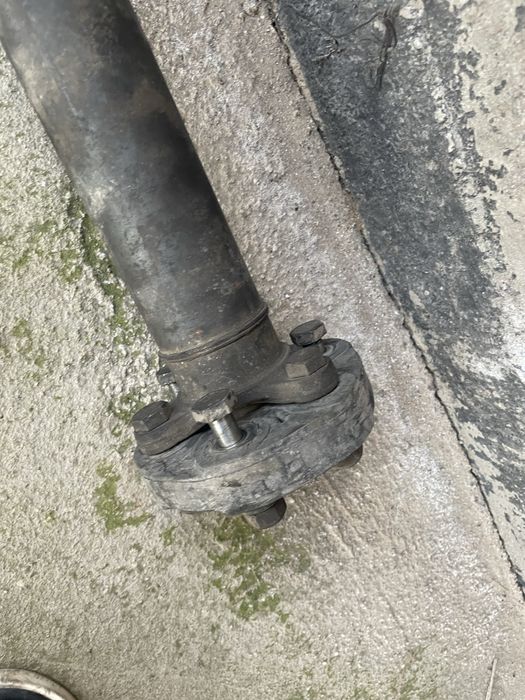 Продам кардан w210 3.2 ,,2.8