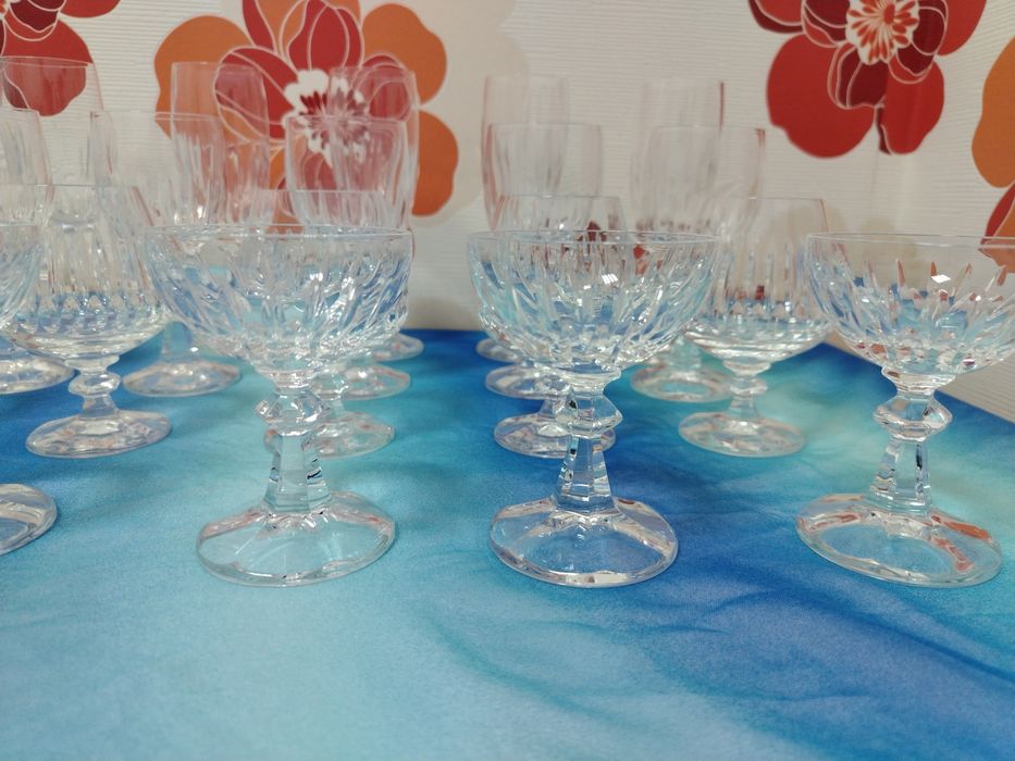 Нови кристали чаши