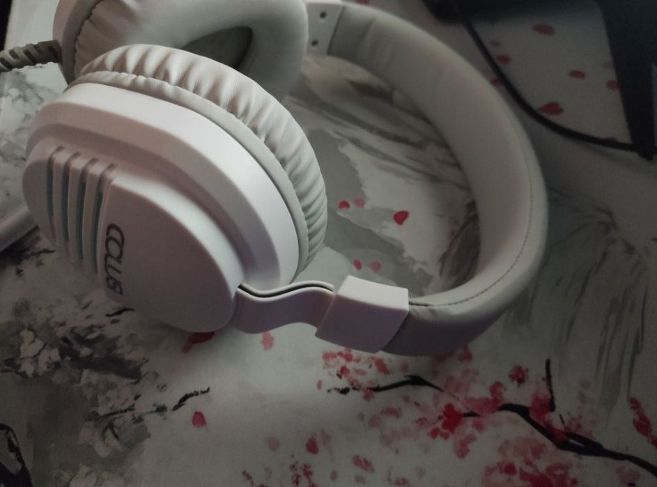 Vand casti de gaming