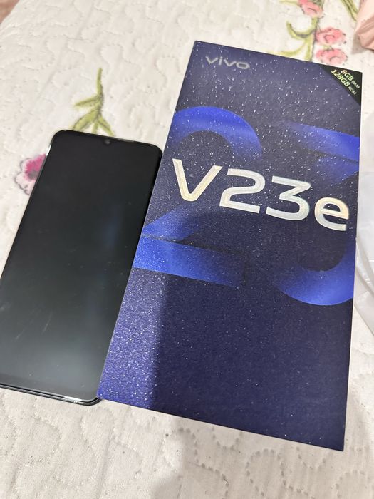 Продам телефон Vivo V23 e