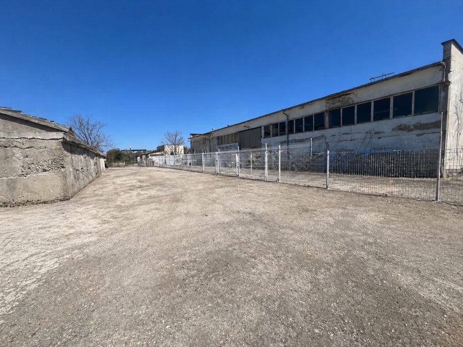 Открити складови площи