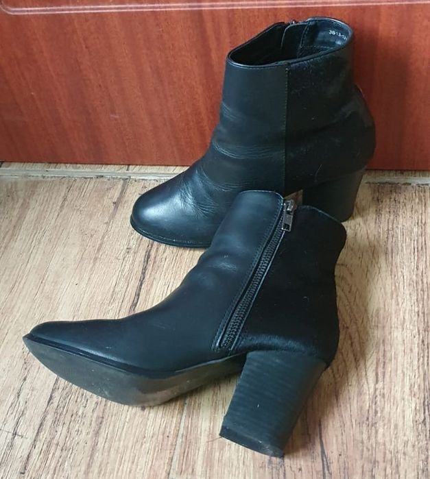 Ghete, botine din piele Erica