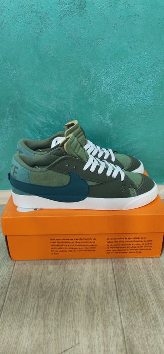 Продам кроссовки Nike 45 размер.