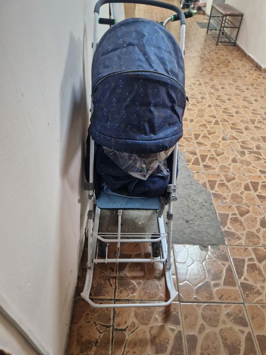 Продам детскую санку коляску