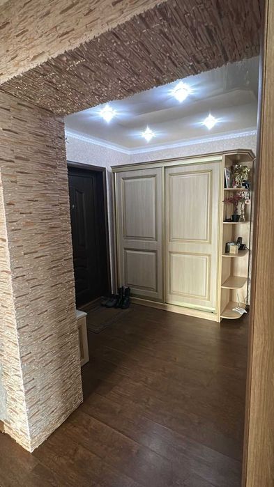 Продам 3 комнатную квартиру