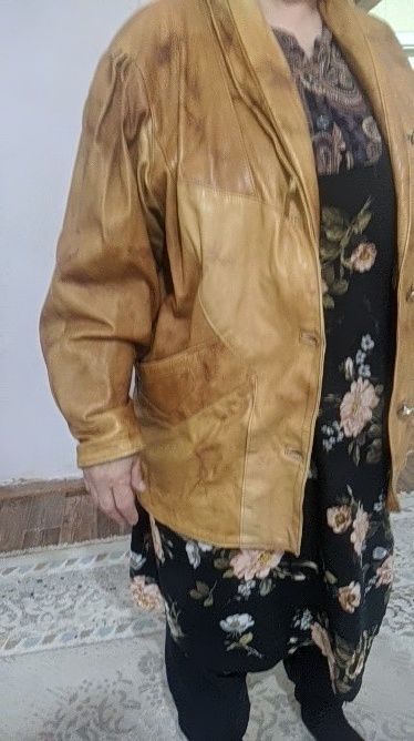 Продам кожаную куртку