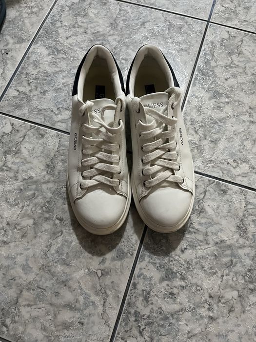 Guess marimea 41