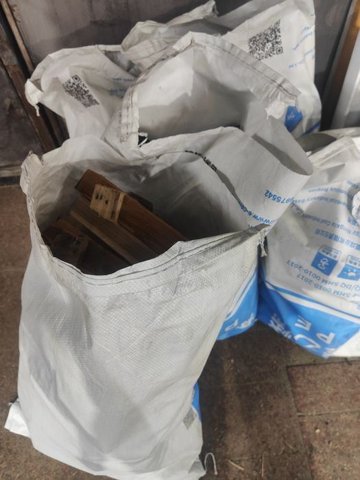 Дрова из распиленных досок