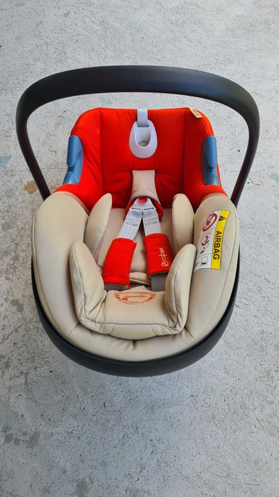 Cybex Aton m i-size