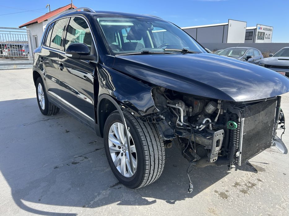 Vw tiguan 2012 avariat  parte dreapta fata   motor 1.4 tsi