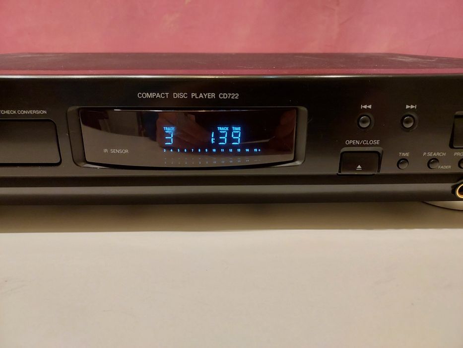 CD-Player Philips CD722. Class 1 Laser Product. Perfect funcțional.