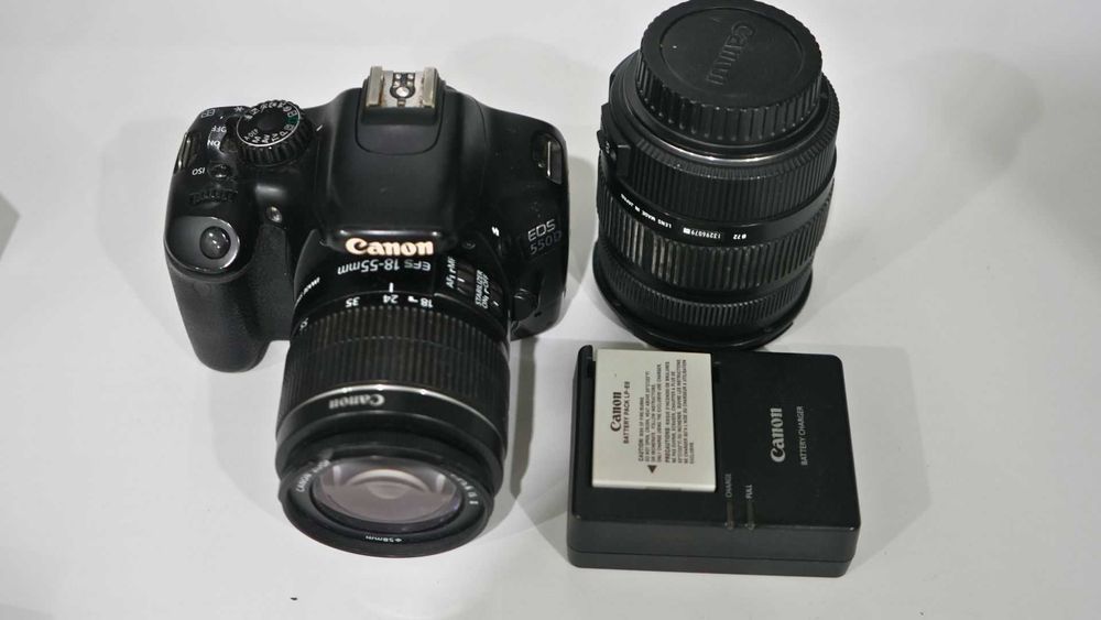 Продам камеру Canon 550D