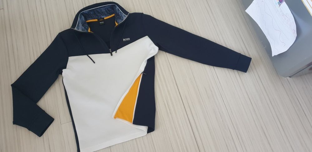 Hugo Boss Sweat 1 Half Zip  M НОВО!  ОРИГИНАЛ! Мъжко горнище с 3/4 Цип