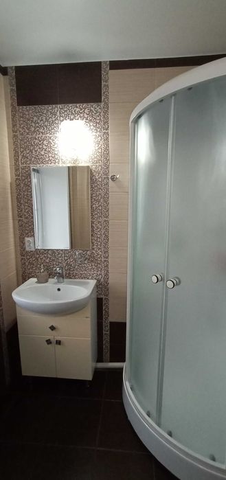 Продам трехэтажный коттедж