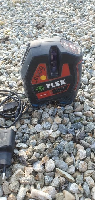 Nivela laser cu linii Flex raza verde