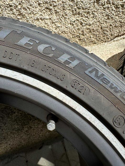 Джанти за БМВ 5 със гумите