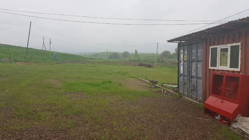 Срочно продаеться  промышленные холодельники готовая база объем 10.000