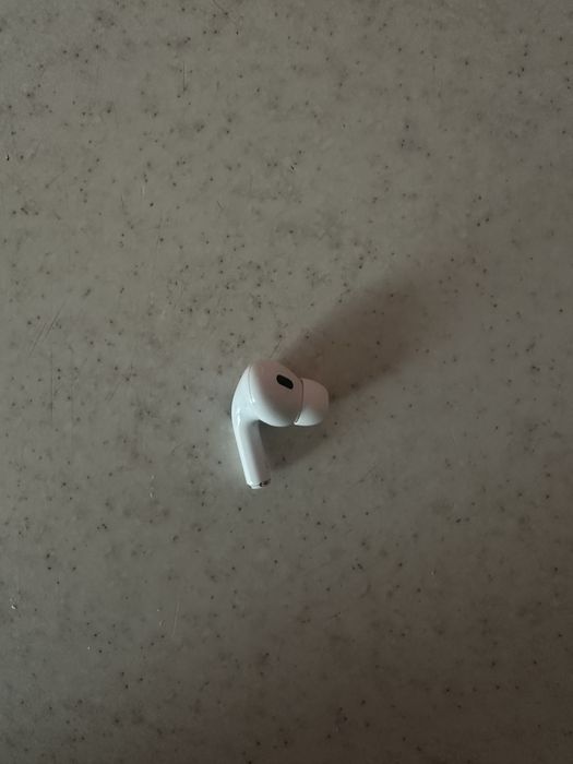 Левый наушник airpods pro 2
