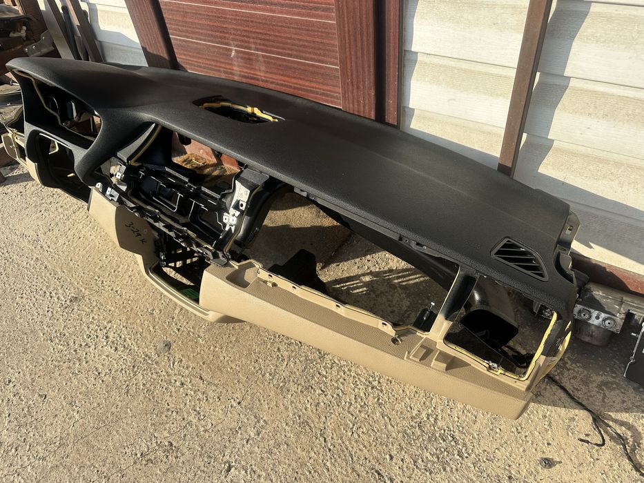 Табло със десен airbag за BMW X5 E70