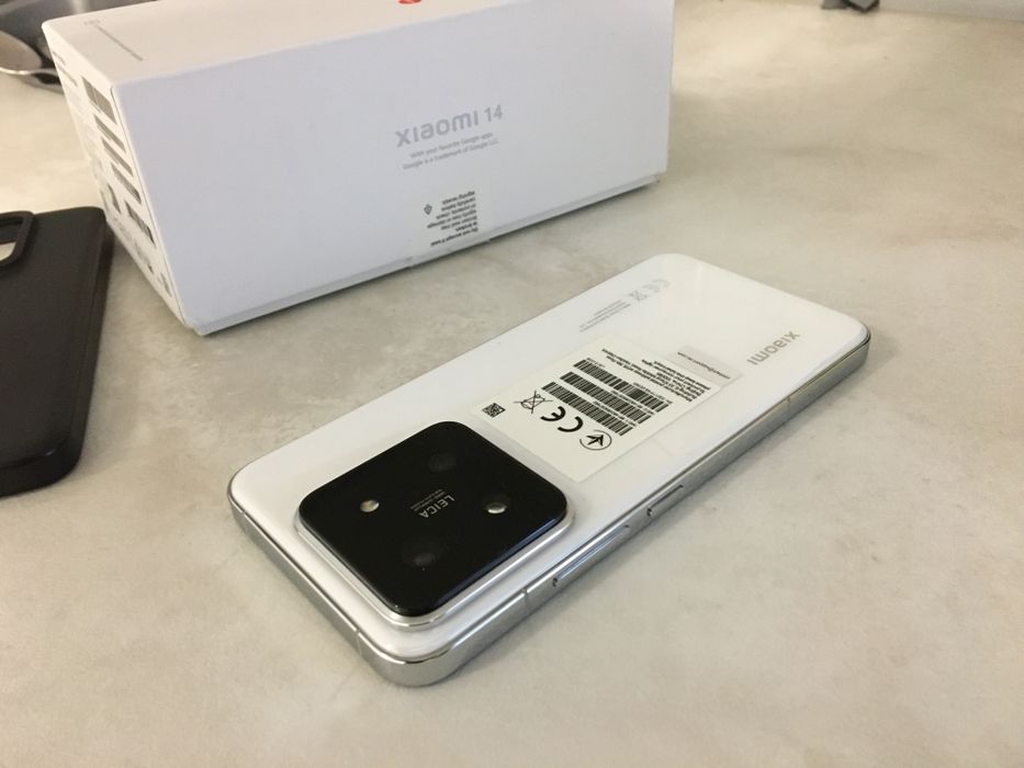Xiaomi 14 512 GB 12 + 12 Ram White пълен комплект остатъчна гаранция