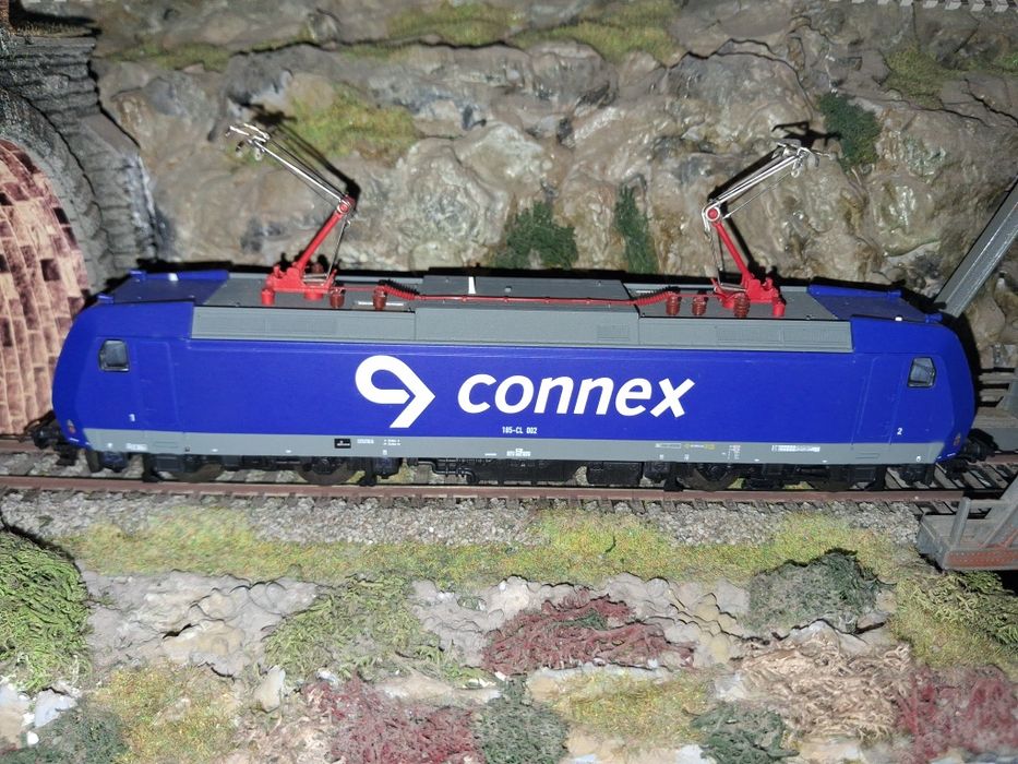 Locomotiva electrica piko connex 

Lumini in funcție de direcția de me