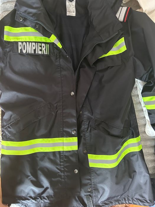 Costum intemperii pompieri