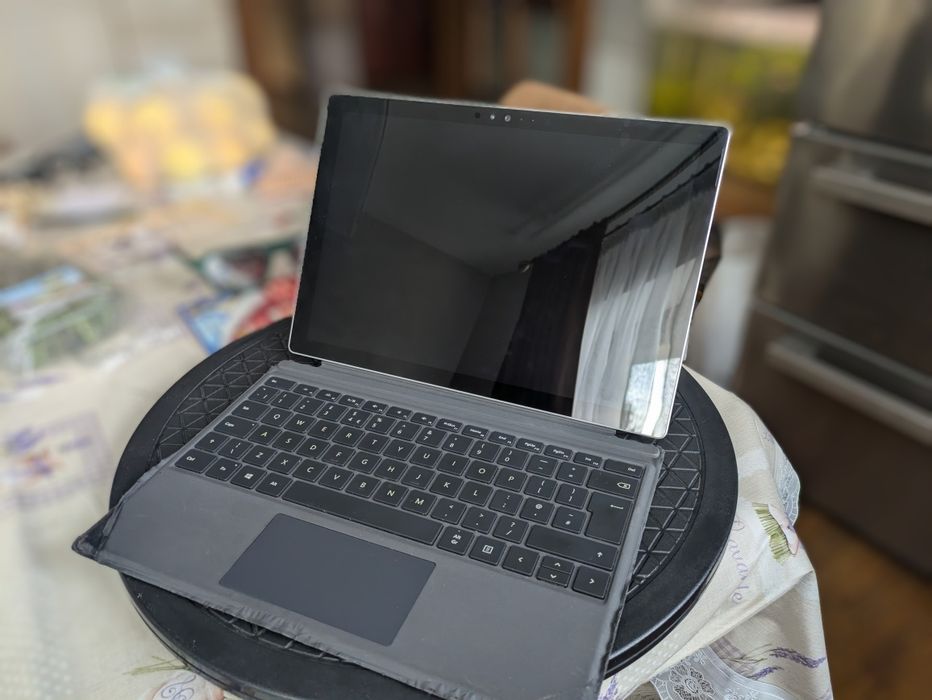 Vand Microsoft Surface Pro 4, Face id, 128Gb, 4G ram