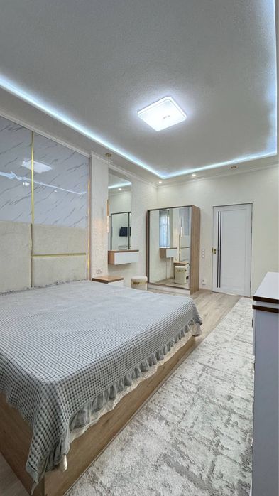 Продам квартиру,Чилонзар 7 квартал,ориентир круг Актепа (мебельный)