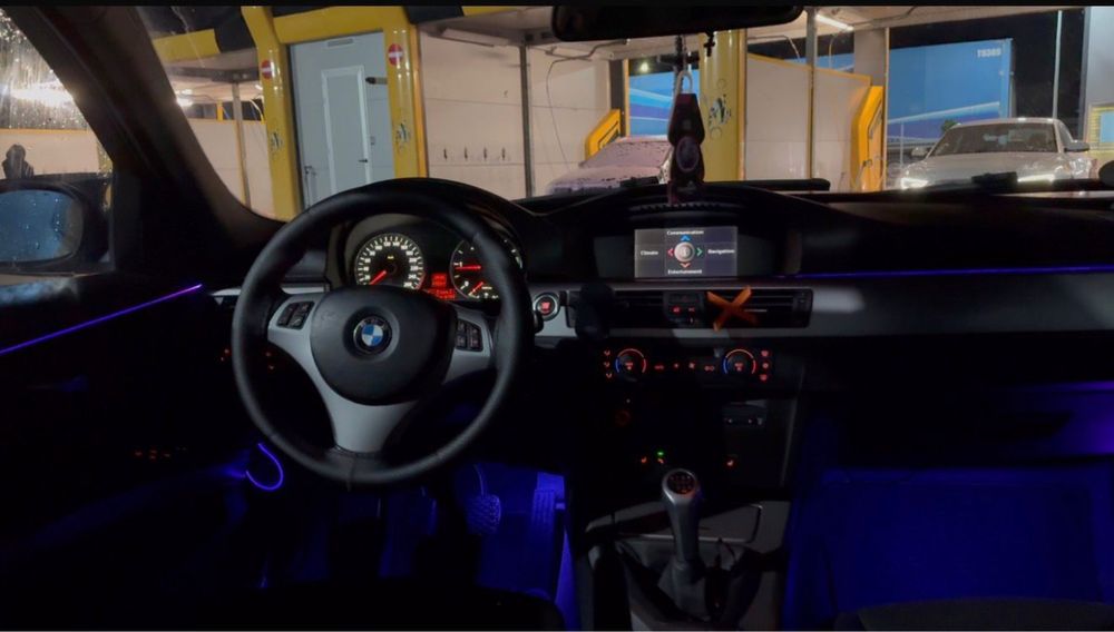 BMW e91 320d nonfacelift