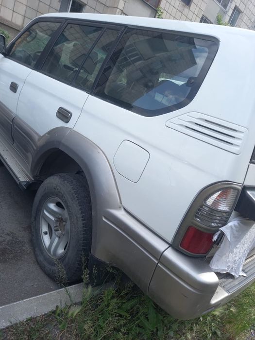 Продам тайота ланд крузер прадо