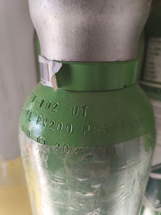 Бутилки от sf6 газ.