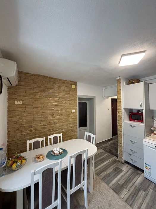 Apartament 2 camere de vânzare- Curtici