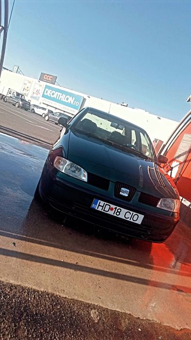 Vând Seat Cordoba