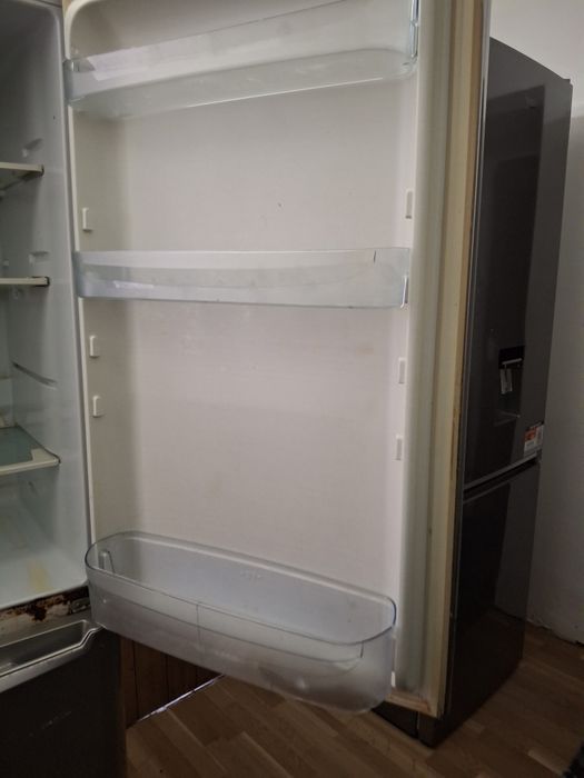 Vând frigider perfect funcțional