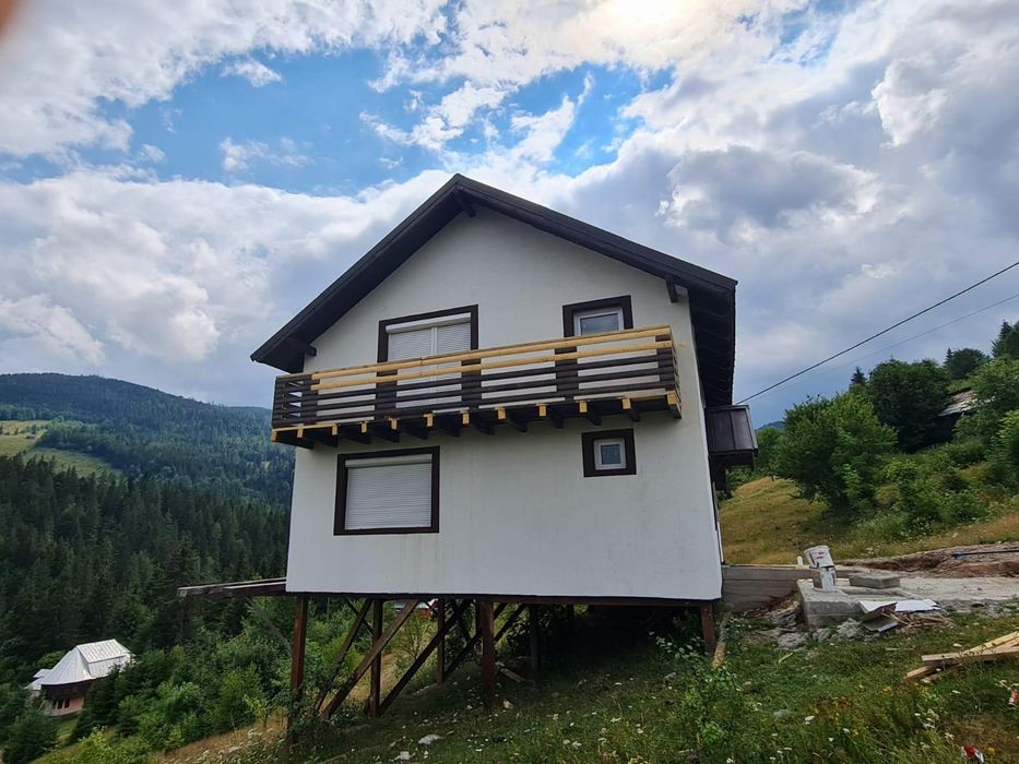 Construim case și cabane din lemn