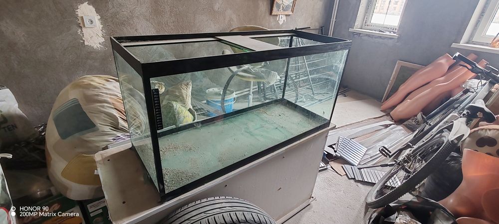 Аквариум 200 л. С тумбой