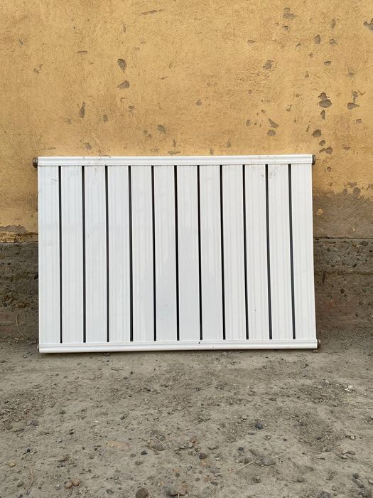 Срочна продаётся окна и батрейи родиаторы